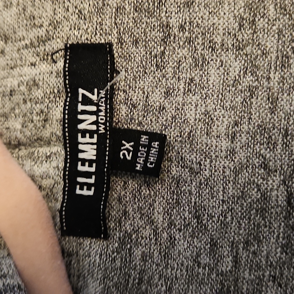 Sweater - Picture 3 of 4